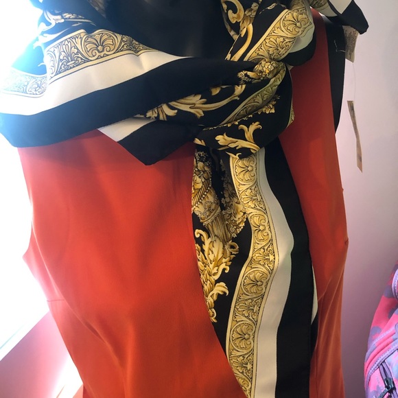 New scarf black, white and yellow - Picture 2 of 5